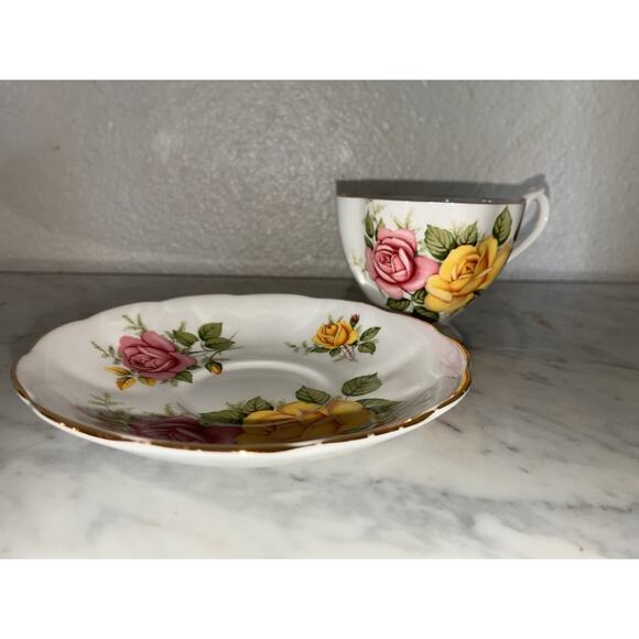 Queen Anne Roses Footed Cup & Saucer Set England - Picture 5 of 10